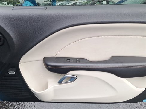 Used 2015 Dodge Challenger R/T Plus image 13
