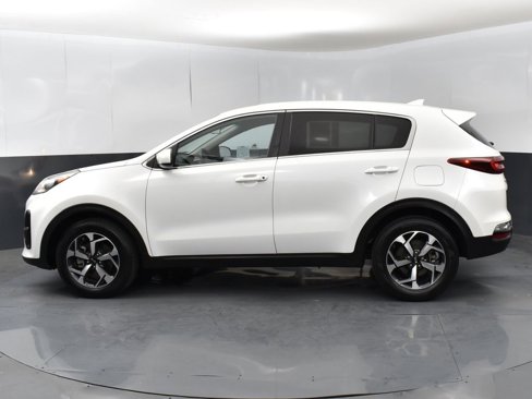 Used 2022 Kia Sportage LX image 6