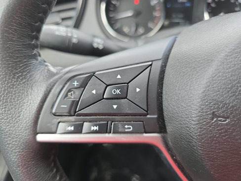 Used 2017 Nissan Rogue SL w/ SL Premium Package image 17
