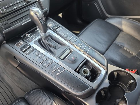 Used 2018 Porsche Macan S w/ Premium Package Plus image 27