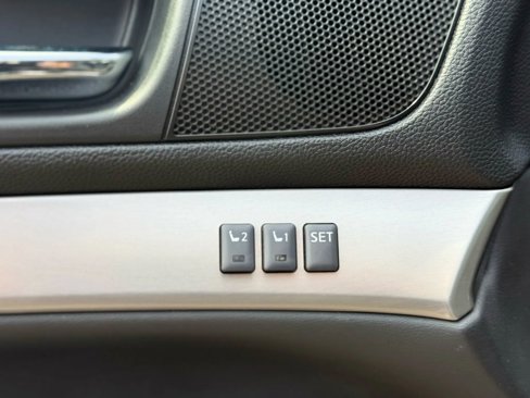 Used 2013 INFINITI G37 x Sedan w/ Premium Pkg image 18