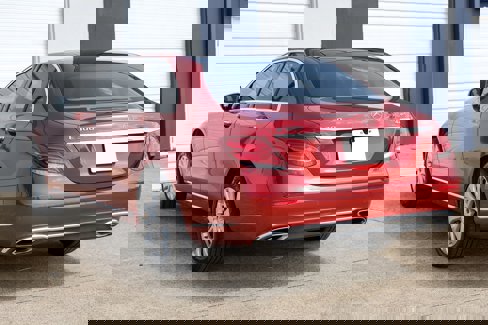 Used 2017 Mercedes-Benz E 300 4MATIC image 9
