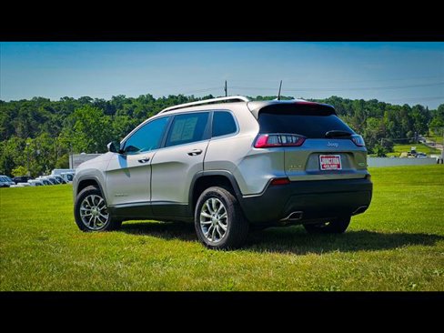 Used 2021 Jeep Cherokee Latitude Lux w/ Comfort/Convenience Group image 6