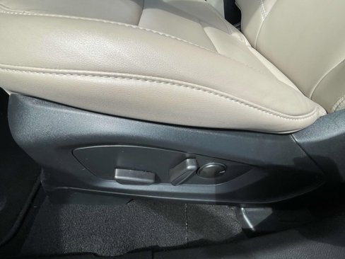 Used 2024 Ford Explorer XLT w/ Equipment Group 202A image 12