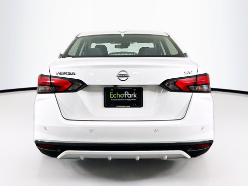 Used 2024 Nissan Versa SV image 7
