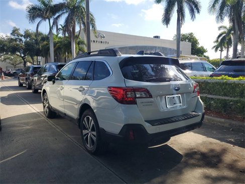 Used 2019 Subaru Outback 2.5i Limited image 3