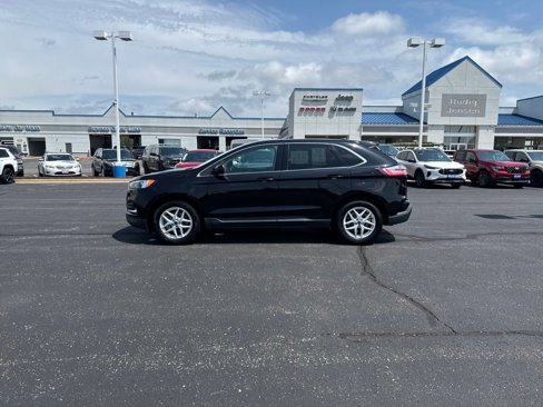 Used 2022 Ford Edge SEL image 2