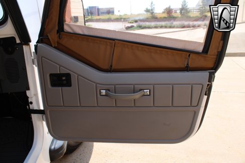 Used 1990 Jeep Wrangler S image 25