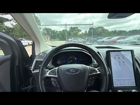 Used 2023 Ford Edge SEL image 11
