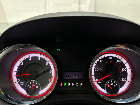 Used 2020 Dodge Grand Caravan SE w/ UConnect Hands-Free Group image 35