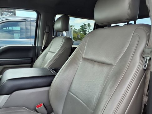 Used 2017 Ford F150 Lariat w/ Equipment Group 502A Luxury image 18