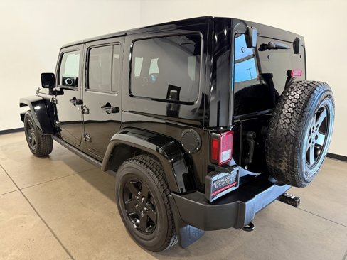 Used 2015 Jeep Wrangler Unlimited Sahara image 5