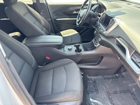 Certified 2024 GMC Terrain SLE image 32