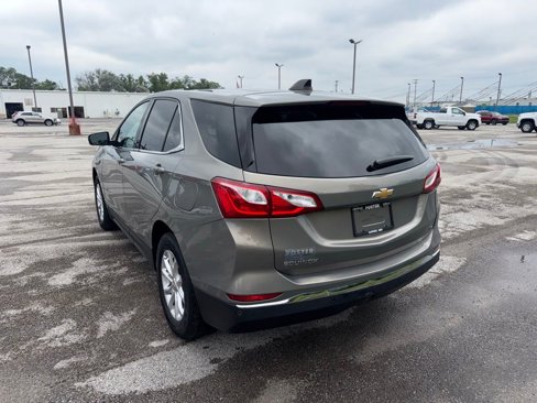 Used 2018 Chevrolet Equinox LT image 3