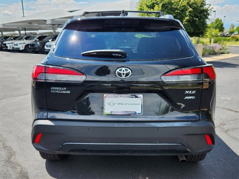 Used 2022 Toyota Corolla Cross XLE image 13