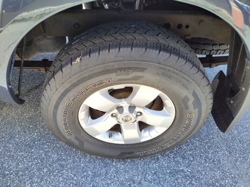 Used 2010 Nissan Frontier SE w/ SE Value Truck Pkg image 22