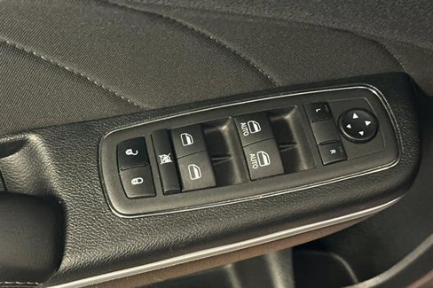 Used 2022 Dodge Charger SXT image 13