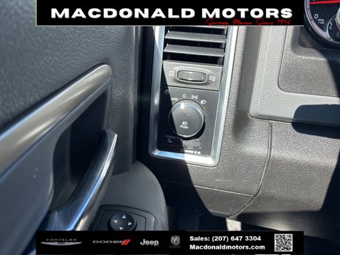 Used 2018 RAM 2500 Big Horn image 17