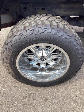Used 2017 RAM 2500 SLT image 11