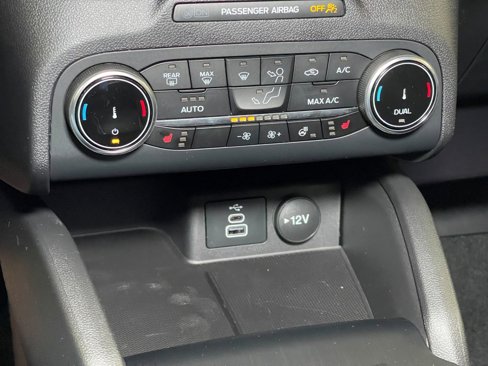 Used 2025 Ford Escape Active w/ Cold Weather Package image 26