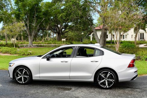 Used 2024 Volvo S60 B5 Core w/ Climate Package image 4