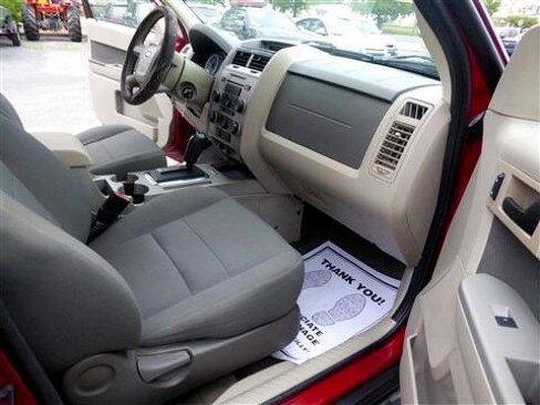 Used 2010 Ford Escape XLT image 18