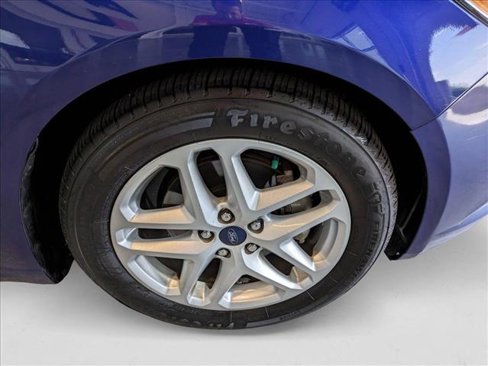 Used 2015 Ford Fusion SE image 24
