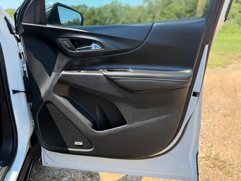 Used 2020 Chevrolet Equinox Premier image 29