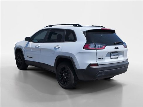 Used 2023 Jeep Cherokee Altitude Lux image 4