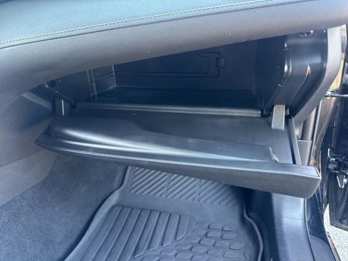 Used 2022 Toyota Camry SE image 13