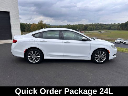 Used 2015 Chrysler 200 S image 10