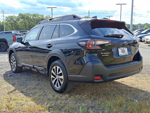 Certified 2023 Subaru Outback Premium image 4