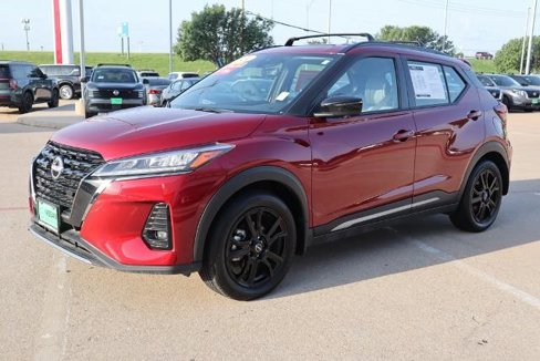 Certified 2024 Nissan Kicks SR w/ SR Premium Package image 3
