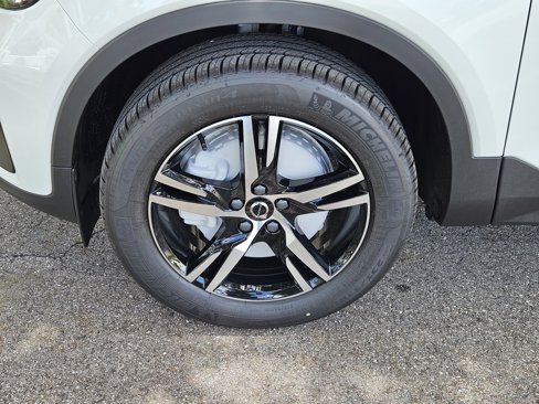 New 2026 Volvo XC40 B5 Core image 35