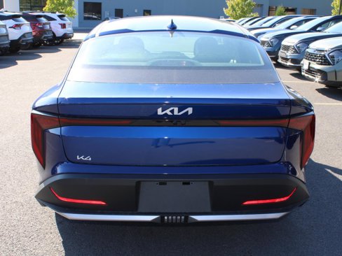 New 2025 Kia K4 LXS image 5