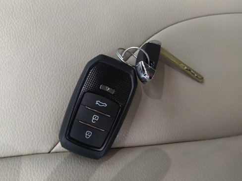 Used 2018 Lincoln MKC Premiere image 32