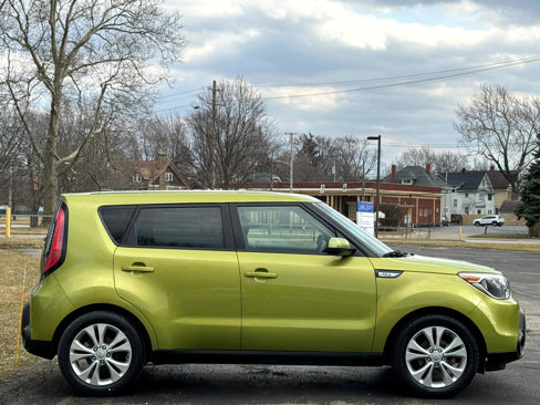 Used 2015 Kia Soul + image 8
