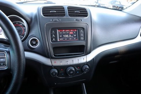 Used 2020 Dodge Journey SE w/ Blacktop Package image 26
