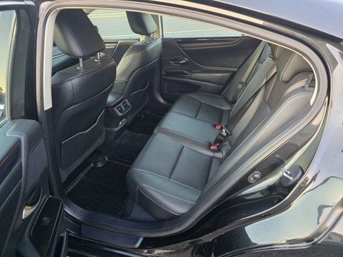 Used 2020 Lexus ES 350 w/ Premium Package image 11