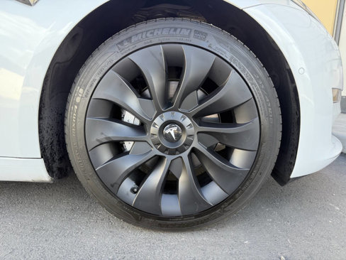 Used 2020 Tesla Model 3 Standard Range Plus image 17