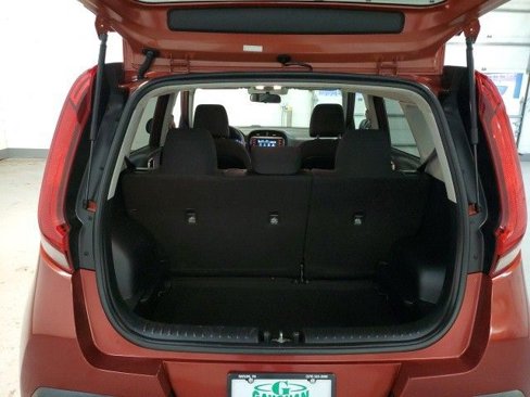 Used 2020 Kia Soul LX image 24