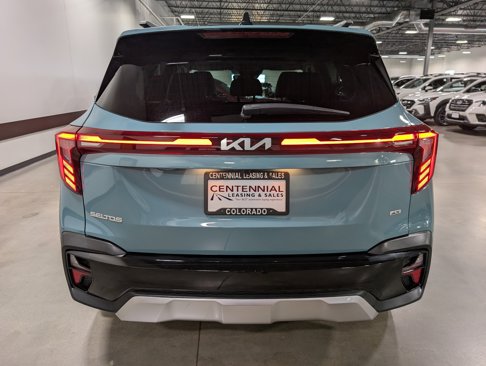 Used 2024 Kia Seltos EX image 4