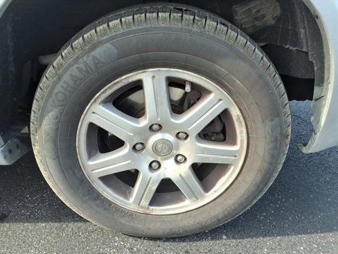 Used 2008 Chrysler Town & Country Touring image 27