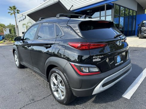 Used 2023 Hyundai Kona SEL w/ Convenience Package image 4