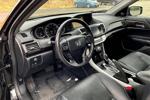 Used 2015 Honda Accord Touring image 12