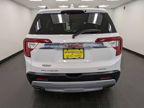 Used 2022 GMC Acadia SLE w/ Driver Convenience Package image 5
