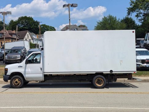 Used 2016 Ford E-450 and Econoline 450 Super Duty image 10