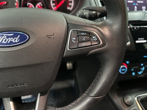 Used 2018 Ford Focus ST w/ Equipment Group 401A image 18