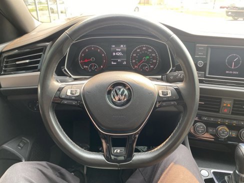 Used 2019 Volkswagen Jetta R-Line image 10