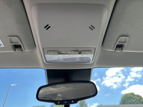 Used 2020 Buick Encore Preferred image 33